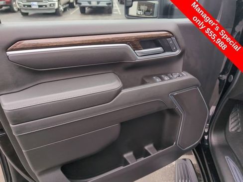 Used 2025 GMC Sierra 2500 SLE w/ SLE Value Package; image 17