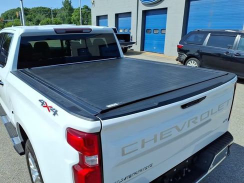 Used 2019 Chevrolet Silverado 1500 LTZ w/ LTZ Premium Package AWD/4WD image 11