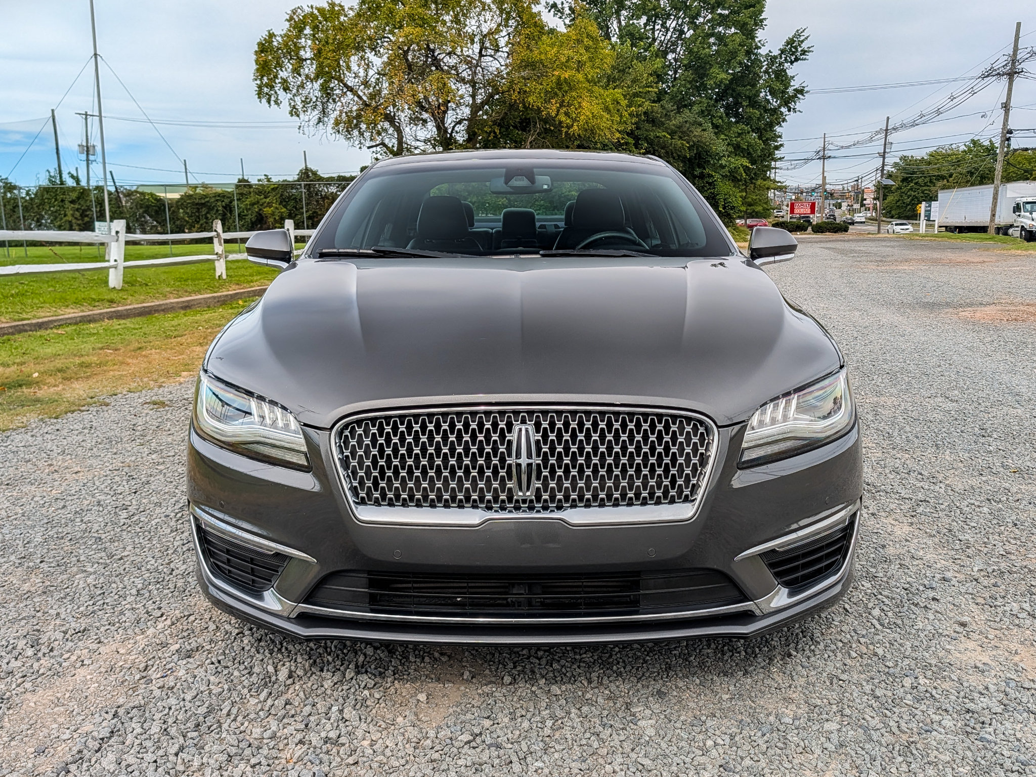 Used 2017 Lincoln MKZ Reserve w/ Technology Package AWD/4WD image 2