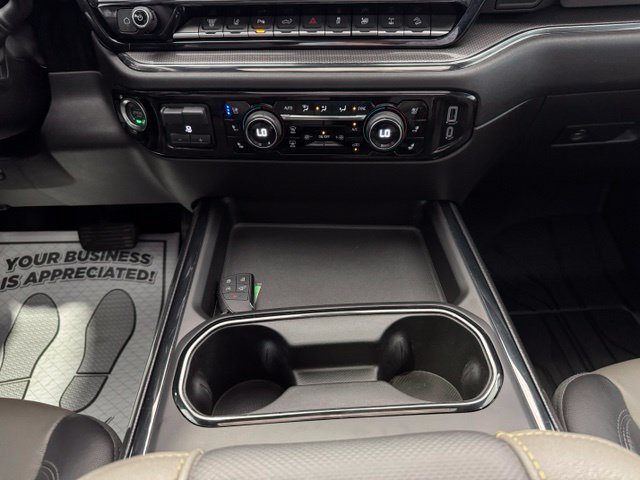 Used 2024 Chevrolet Silverado 2500 ZR2 w/ Technology Package AWD/4WD image 22
