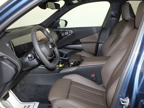 Used 2025 BMW X3 xDrive30i w/ Premium Package image 29