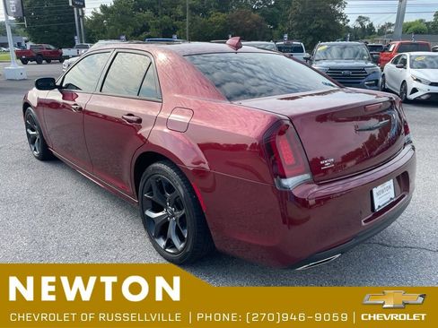 Used 2023 Chrysler 300 Touring L w/ Popular Equipment Group RWD image 40