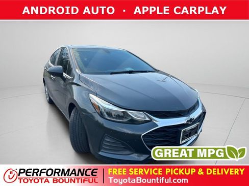 Used 2019 Chevrolet Cruze LT FWD image 1