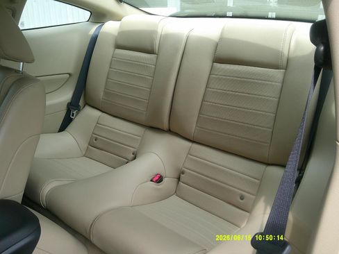 Used 2006 Ford Mustang GT RWD image 11
