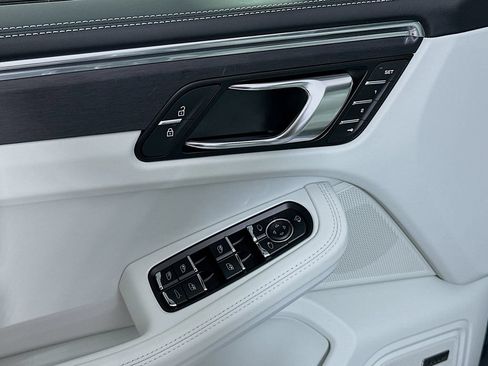 New 2026 Porsche Macan GTS AWD/4WD image 20