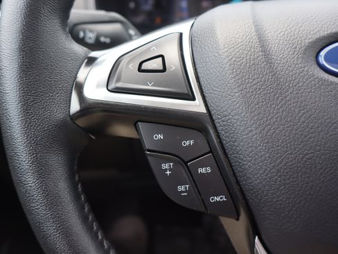 Used 2024 Ford Edge SEL w/ Convenience Package AWD/4WD image 16