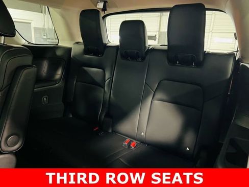 New 2026 Nissan Pathfinder Platinum image 11