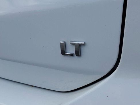 Used 2024 Chevrolet Equinox LT image 32