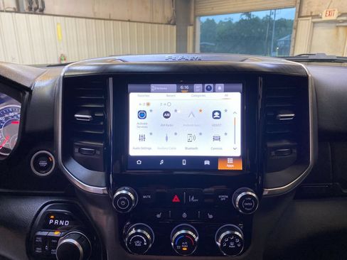 Used 2025 RAM 1500 Big Horn AWD/4WD image 37
