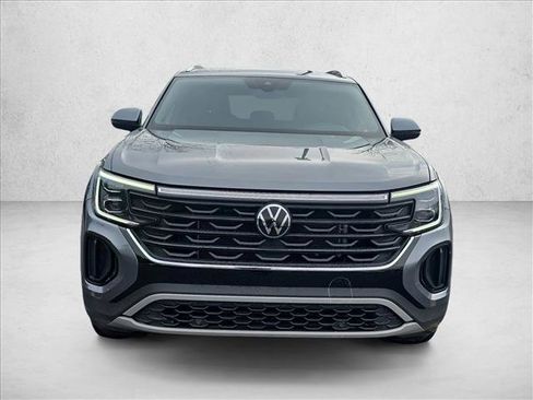 Used 2024 Volkswagen Atlas Cross Sport SE image 24