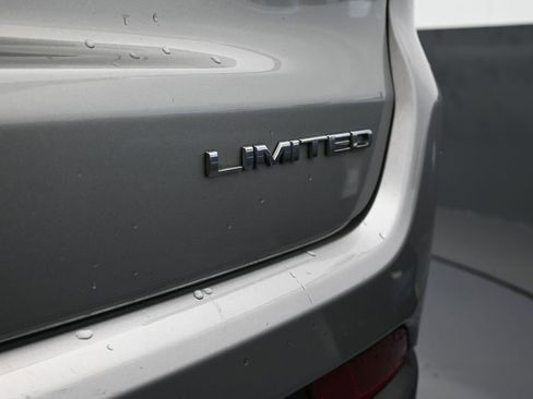 Used 2022 Jeep Compass Limited w/ Sun and Sound Group image 35