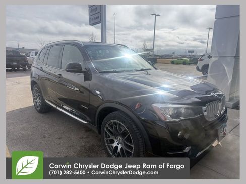 Used 2017 BMW X3 xDrive28i image 1
