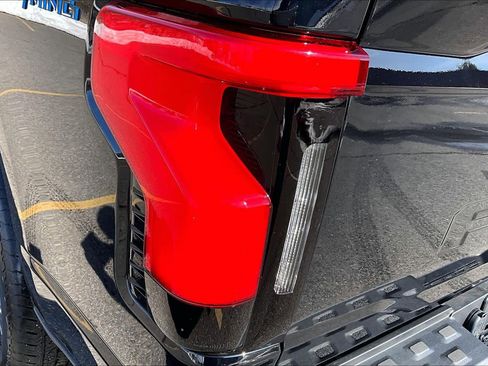 Used 2024 Ford F150 Lightning Flash image 28
