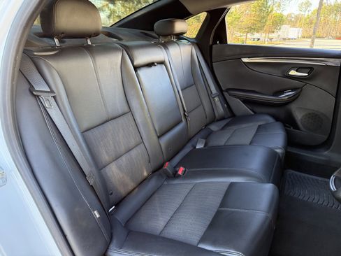 Used 2018 Chevrolet Impala LT image 39