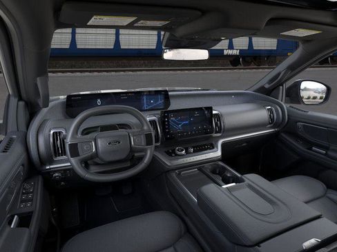 New 2026 Ford Expedition Platinum w/ Stealth Appearance Package image 9
