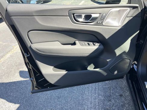 New 2026 Volvo XC60 T8 Ultra w/ Climate Package image 20