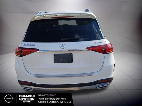 Used 2022 Mercedes-Benz GLE 350 4MATIC image 3