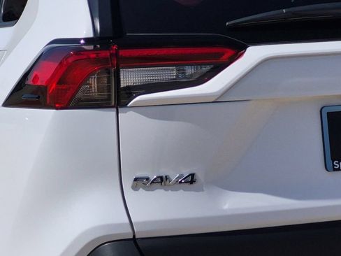 Certified 2025 Toyota RAV4 XLE AWD/4WD image 29
