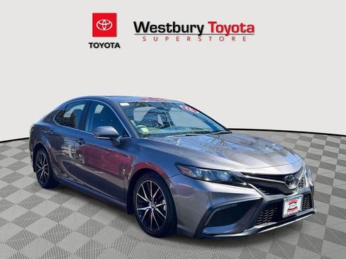 Certified 2023 Toyota Camry SE w/ Cold Weather Package image 1