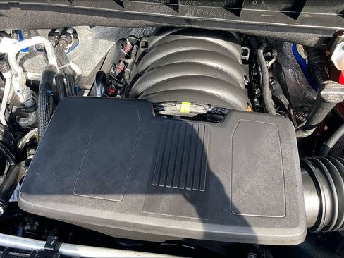 Used 2025 Chevrolet Silverado 1500 RST w/ Z71 Off-Road Package AWD/4WD image 32