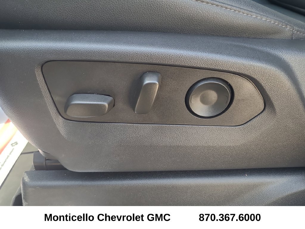 Used 2023 Chevrolet Silverado 1500 RST AWD/4WD image 16