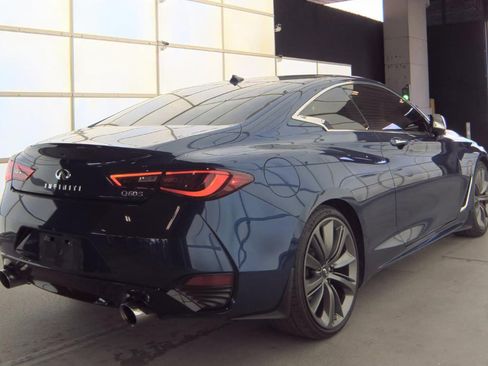 Used 2019 INFINITI Q60 Red Sport 400 w/ Cargo Package RWD image 10