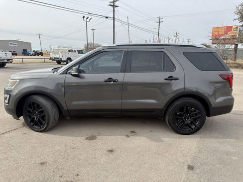 Used 2017 Ford Explorer Sport w/ Equipment Group 401A image 2