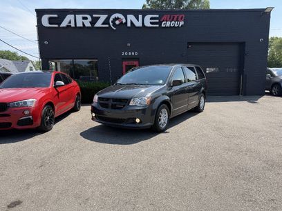 Used 2011 Dodge Grand Caravan R/T w/ Entertainment Group 1