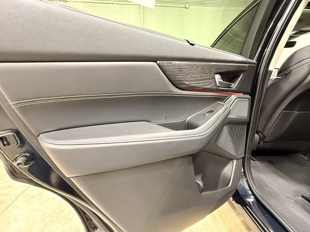 Used 2025 Acura MDX w/ Advance Package AWD/4WD image 33