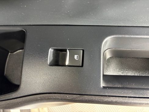 Used 2021 Ford Explorer 2WD image 47