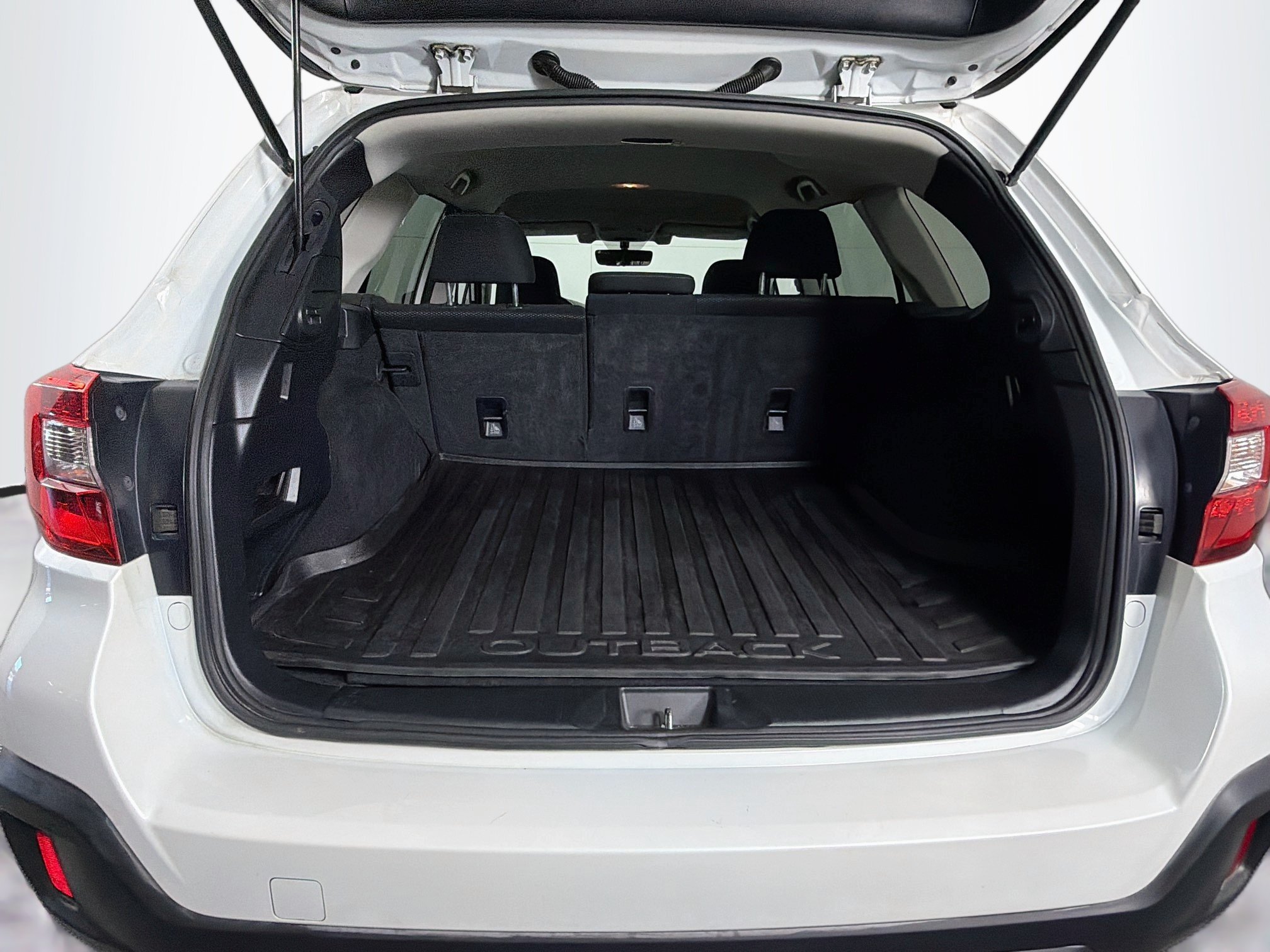 Used 2019 Subaru Outback 2.5i Premium AWD/4WD image 28