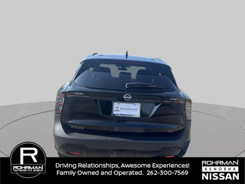 Used 2025 Nissan Kicks SR FWD image 7