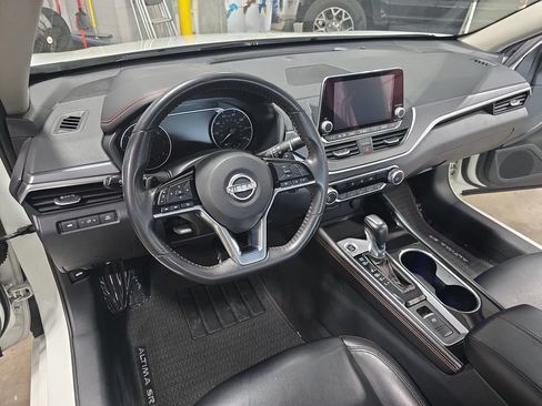 Used 2023 Nissan Altima 2.5 SR AWD/4WD image 15