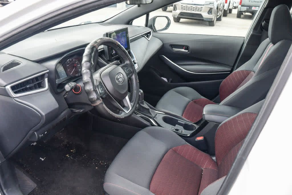 Used 2023 Toyota Corolla SE w/ SE Premium Package FWD image 16