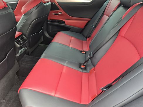 Used 2024 Lexus ES 350 w/ Premium Package image 42