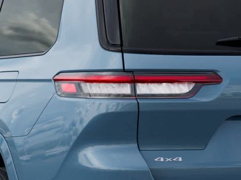 New 2026 Jeep Grand Cherokee L Summit AWD/4WD image 9