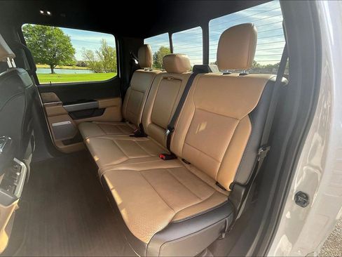 Used 2022 Ford F150 Lariat w/ Equipment Group 502A High AWD/4WD image 17