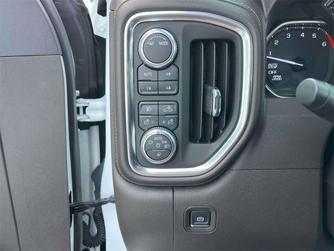 Used 2021 GMC Sierra 1500 SLT w/ SLT Premium Package image 29