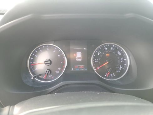 Used 2021 Toyota RAV4 LE image 24