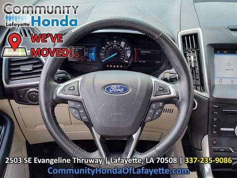 Used 2019 Ford Edge Titanium FWD image 27