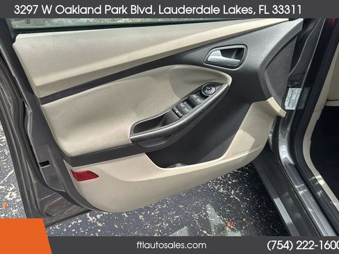 Used 2014 Ford Focus SE image 20