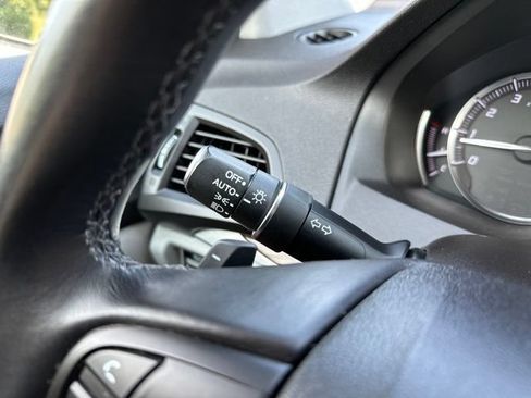 Used 2020 Acura MDX FWD image 24