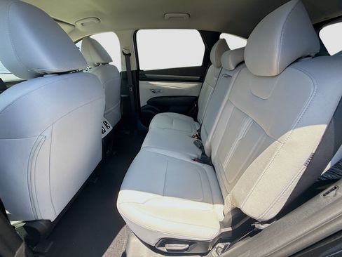 New 2026 Hyundai Tucson SEL FWD image 18