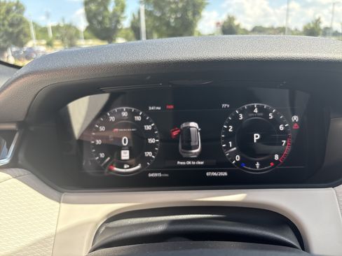 Used 2020 Land Rover Range Rover Velar R-Dynamic S AWD/4WD image 21