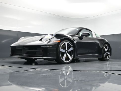 Certified 2026 Porsche 911 Targa 4S AWD/4WD image 25