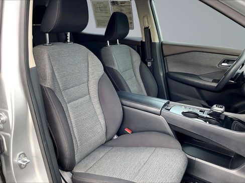 Certified 2021 Nissan Rogue SV FWD image 8
