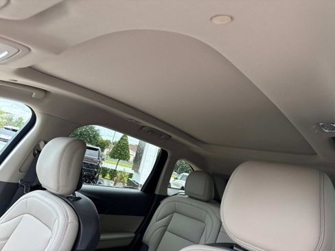 New 2025 Lincoln Nautilus Premier w/ Equipment Group 102A image 33