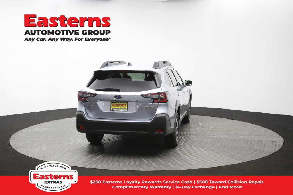 Used 2025 Subaru Outback Premium AWD/4WD image 33
