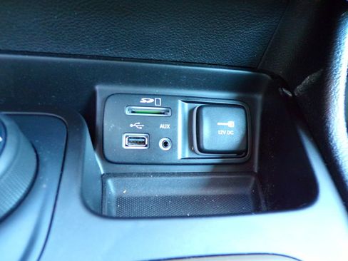 Certified 2017 Jeep Cherokee Limited AWD/4WD image 25