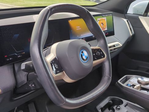 Used 2023 BMW iX xDrive50 w/ BMW I Signature Blue Package AWD/4WD image 17